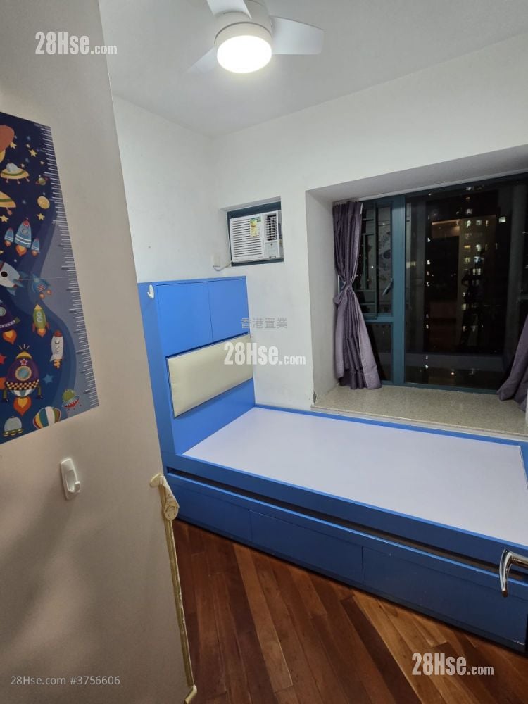 The Long Beach Sell 3 Bedrooms , 2 Bathrooms 790 ft²