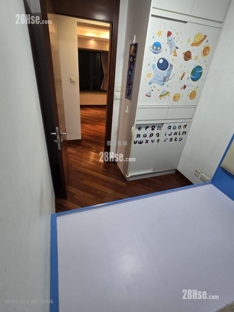 The Long Beach Sell 3 Bedrooms , 2 Bathrooms 790 ft²