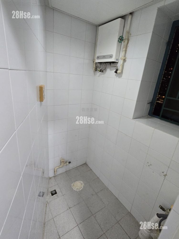 The Long Beach Sell 3 Bedrooms , 2 Bathrooms 790 ft²