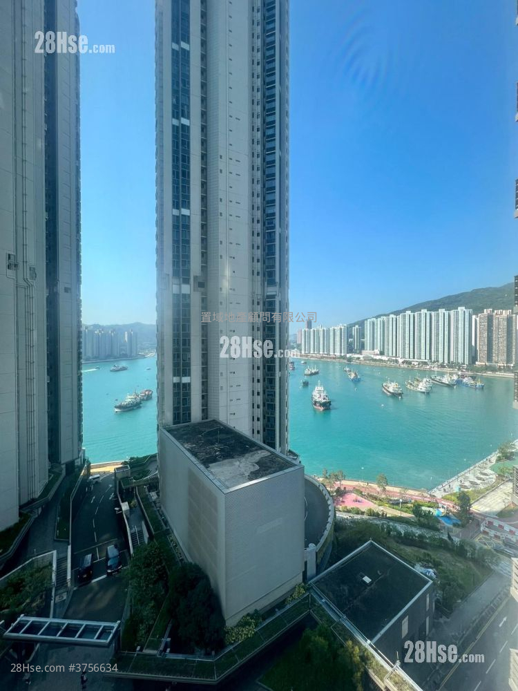 Ocean Pride Sell 3 Bedrooms , 2 Bathrooms 773 ft²