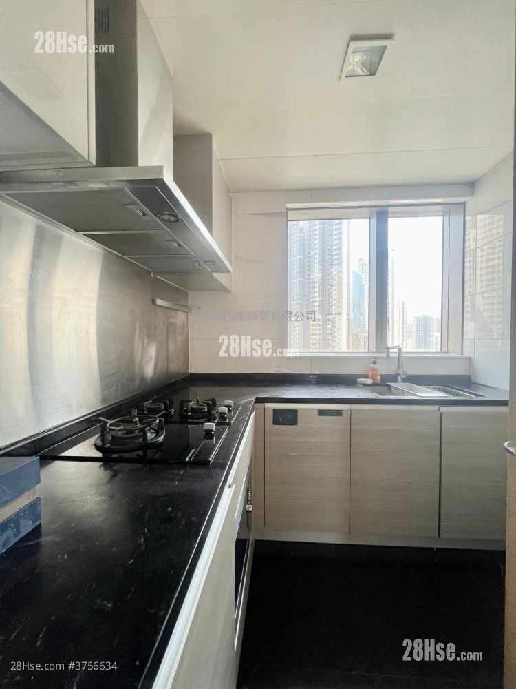 Ocean Pride Sell 3 Bedrooms , 2 Bathrooms 773 ft²