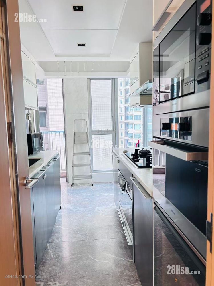 Imperial Cullinan Sell 4 Bedrooms , 2 Bathrooms 1,094 ft²