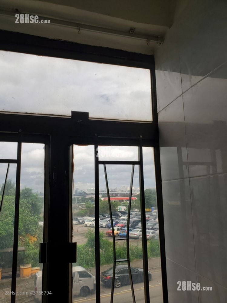 Yau Fook Building Rental 4 Bedrooms , 1 Bathroom 70 ft²