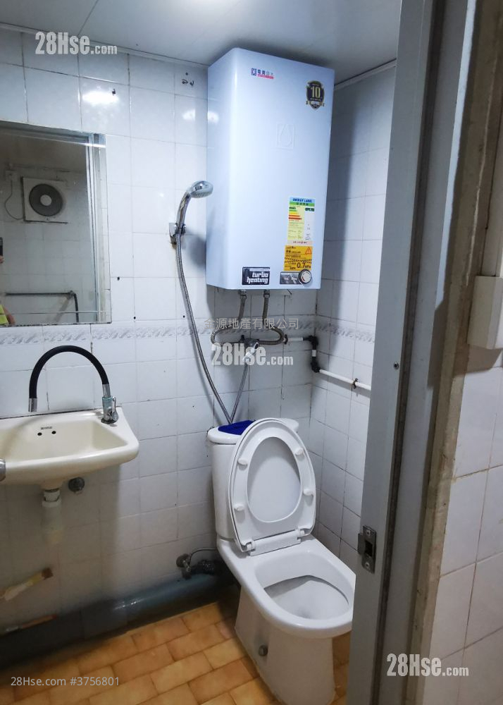 赤泥坪 租盤 3 房 , 1 浴室 450 平方呎