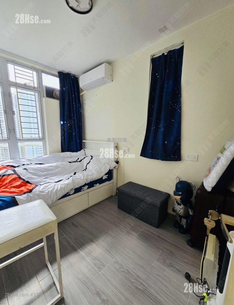 Shan Lai Court Sell 384 ft²