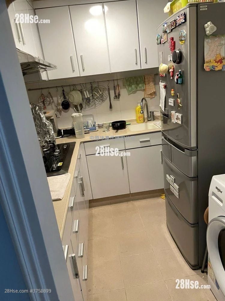 Bayview Garden Sell 3 Bedrooms , 2 Bathrooms 702 ft²