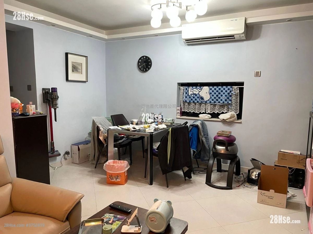 Bayview Garden Sell 3 Bedrooms , 2 Bathrooms 702 ft²