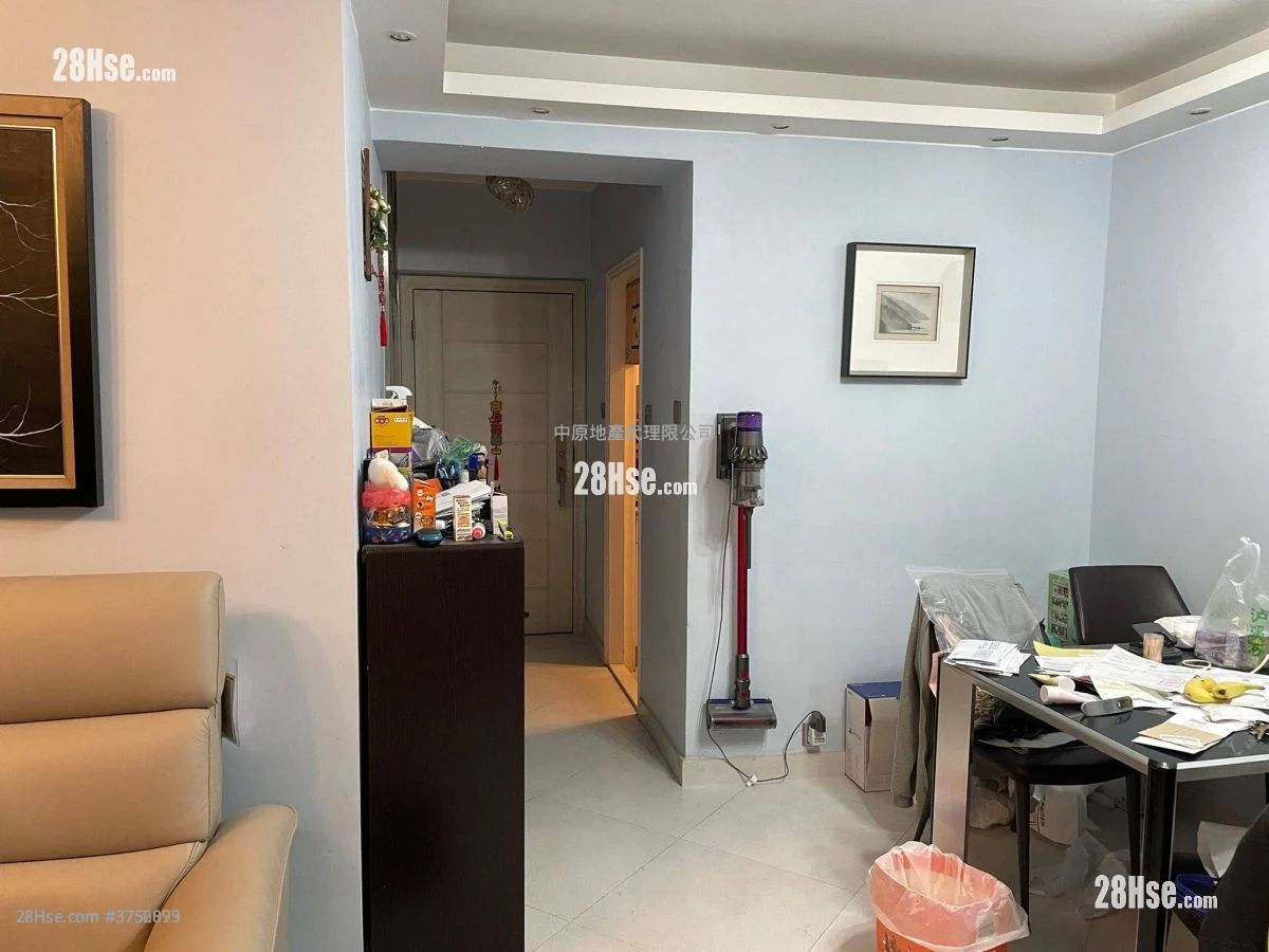 Bayview Garden Sell 3 Bedrooms , 2 Bathrooms 702 ft²