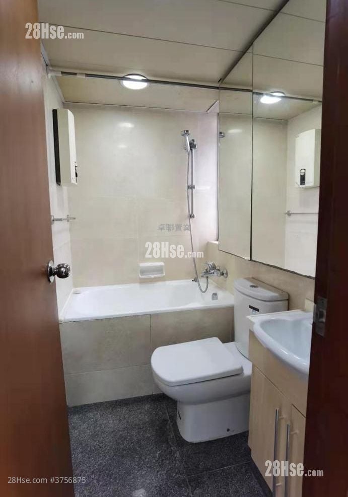 花园广场 租盘 开放式间隔 , 1 浴室 214 平方尺