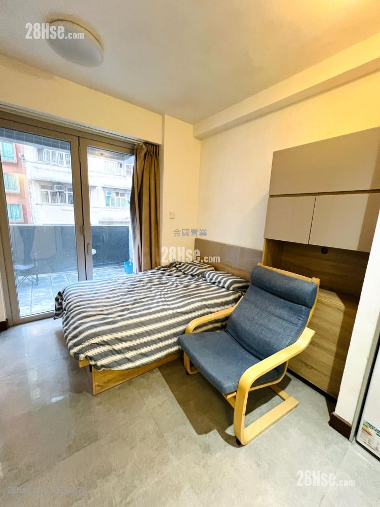 AVA62 售盘 开放式间隔 , 1 浴室 179 平方尺