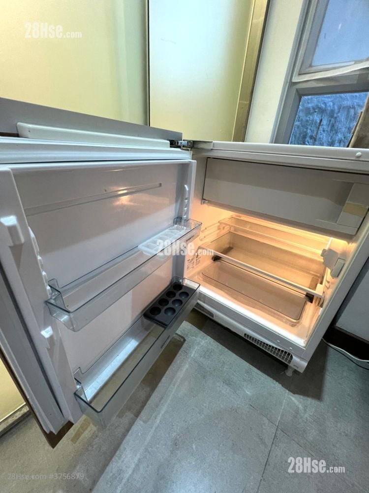 AVA62 售盘 开放式间隔 , 1 浴室 179 平方尺