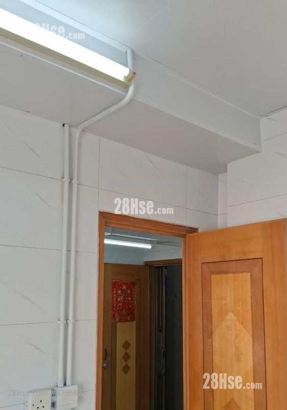 單幢樓房 售盤 3 房 , 3 浴室 500 平方呎