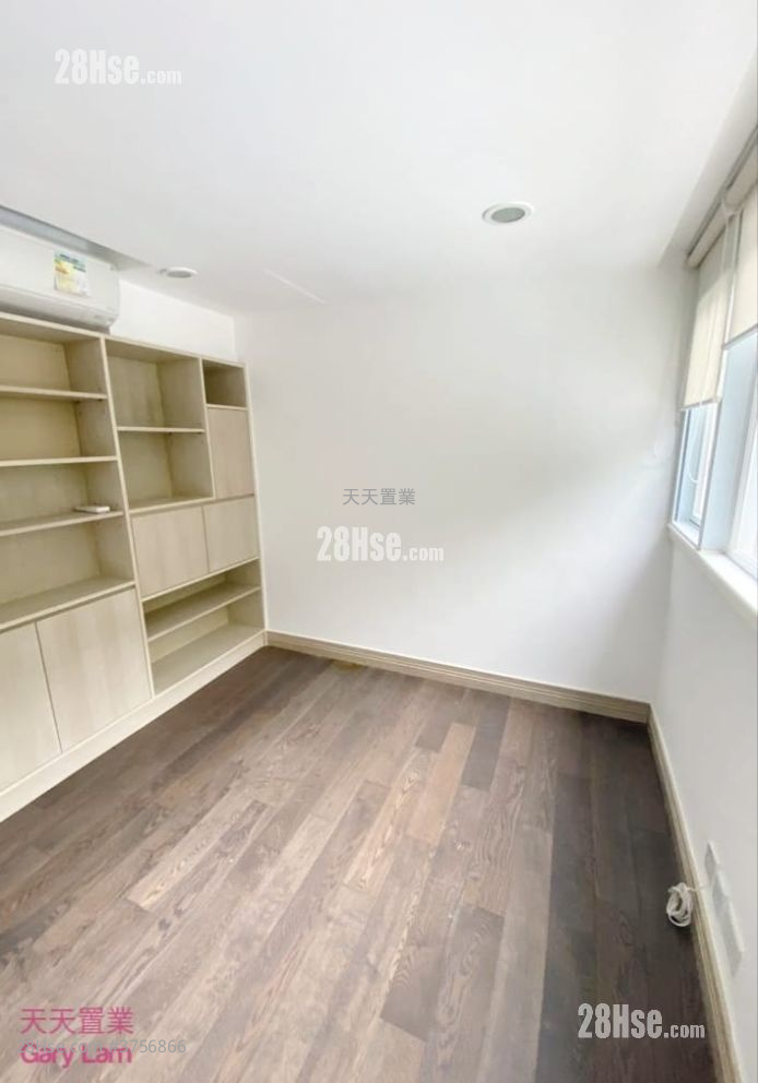 Violet Garden Rental 5+ Bedrooms , 4 Bathrooms 2,100 ft²