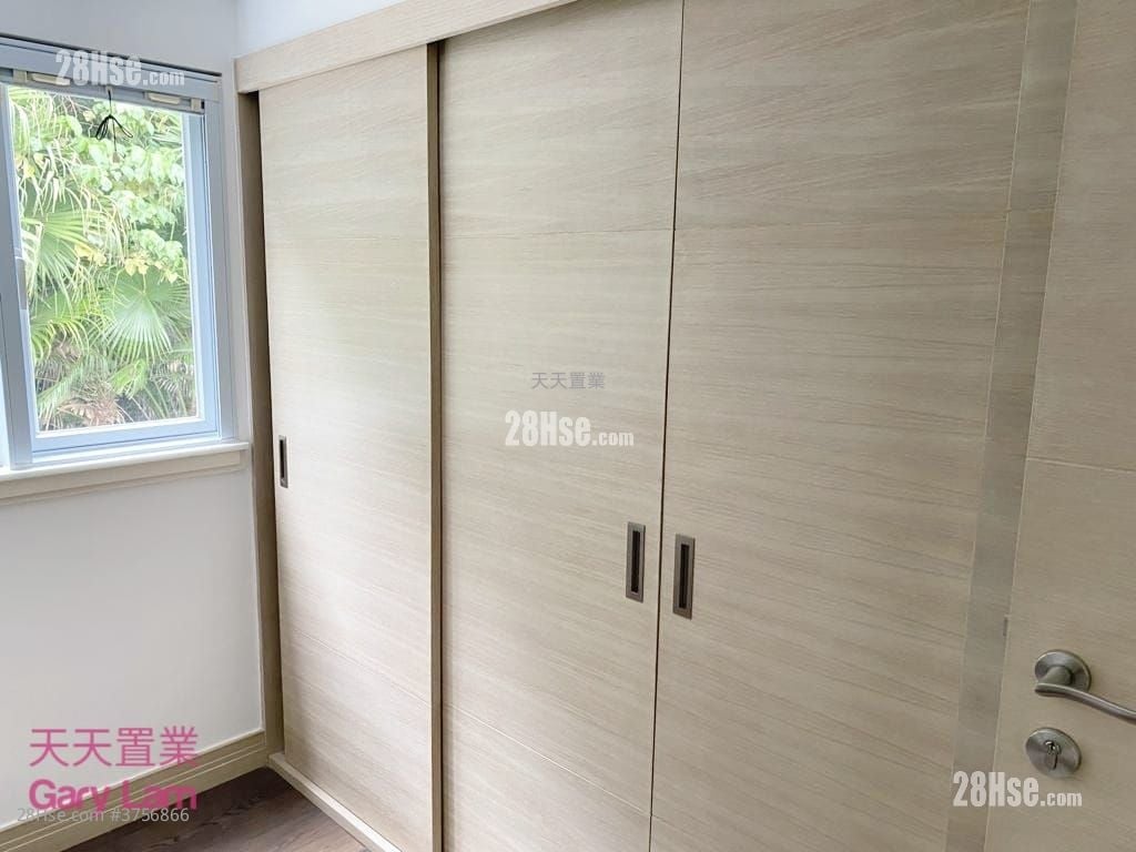 Violet Garden Rental 5+ Bedrooms , 4 Bathrooms 2,100 ft²