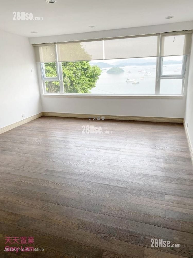 Violet Garden Rental 5+ Bedrooms , 4 Bathrooms 2,100 ft²