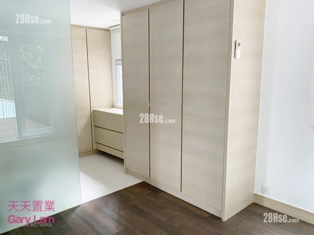 Violet Garden Rental 5+ Bedrooms , 4 Bathrooms 2,100 ft²