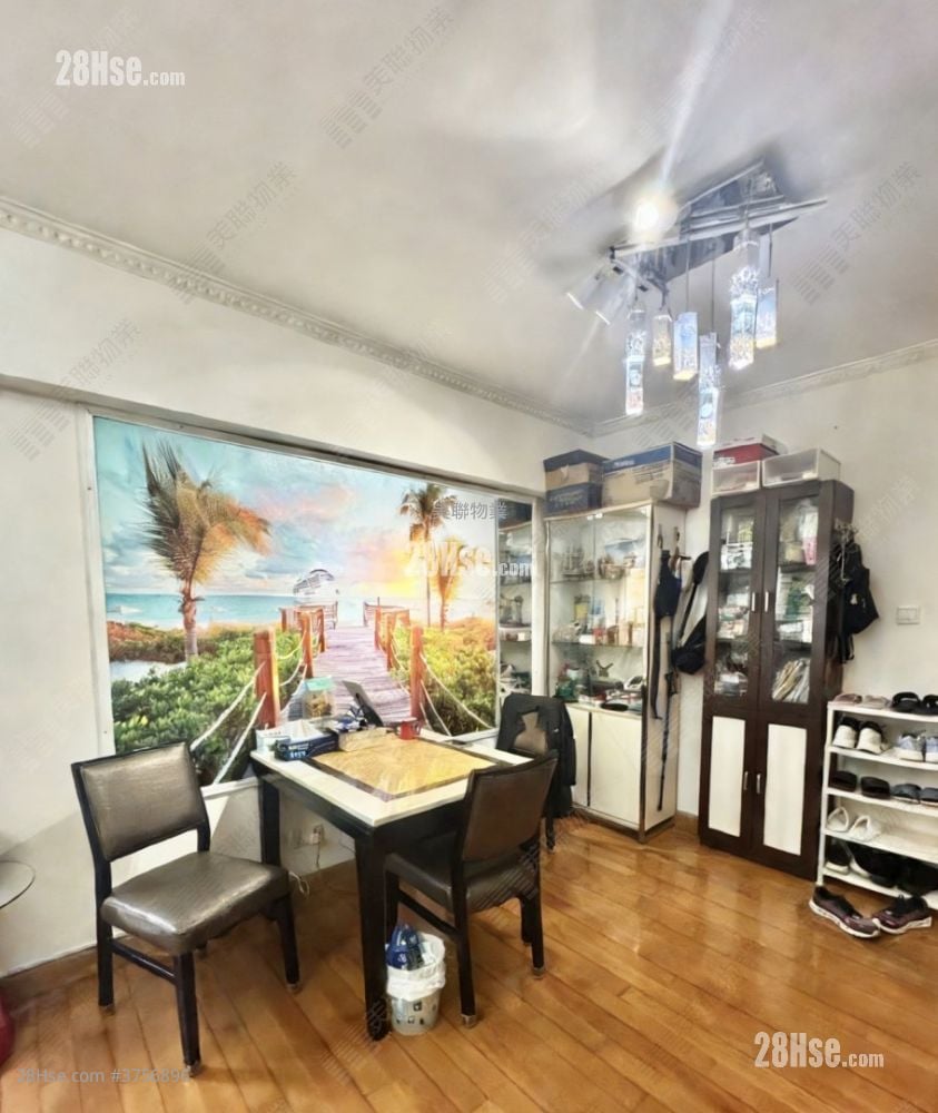 雍翠豪园 售盘 3 房 706 平方尺