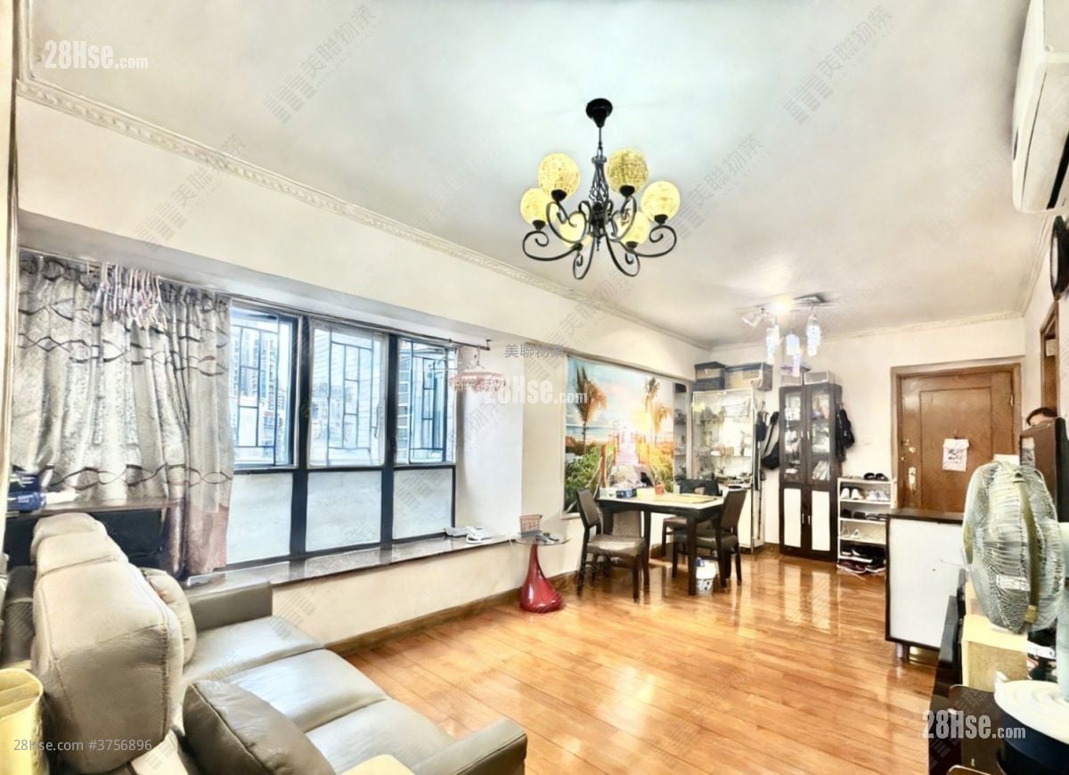 雍翠豪园 售盘 3 房 706 平方尺