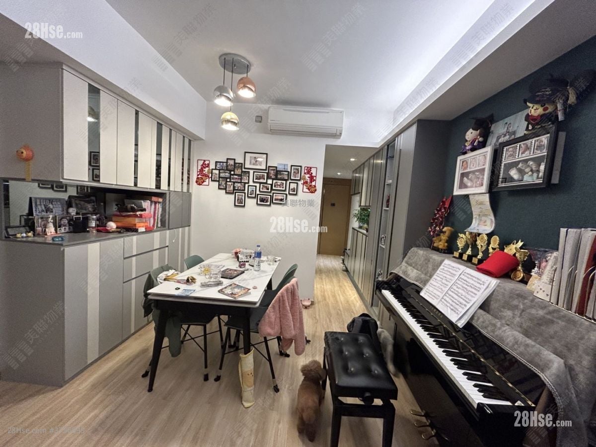 峻峦 售盘 2 房 , 1 浴室 594 平方尺