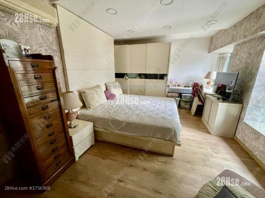 海逸豪園 售盤 3 浴室 900 平方呎