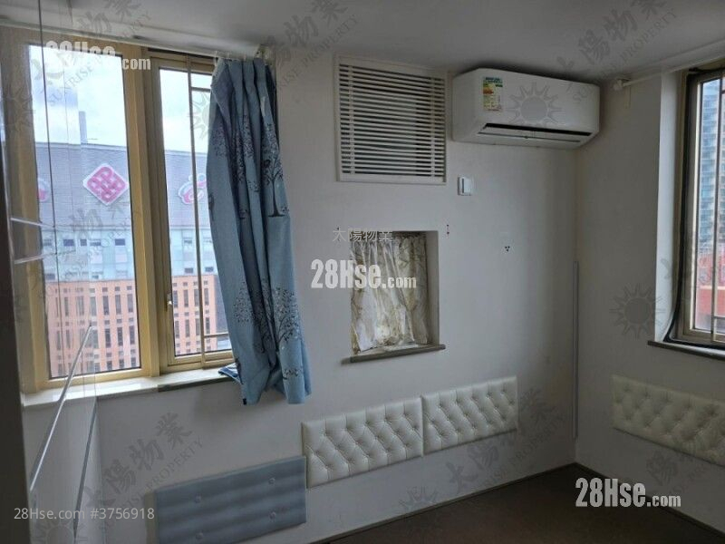 Harbour Place Sell 2 Bedrooms 481 ft²