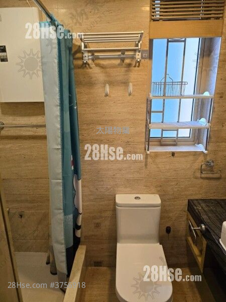 Harbour Place Sell 2 Bedrooms 481 ft²