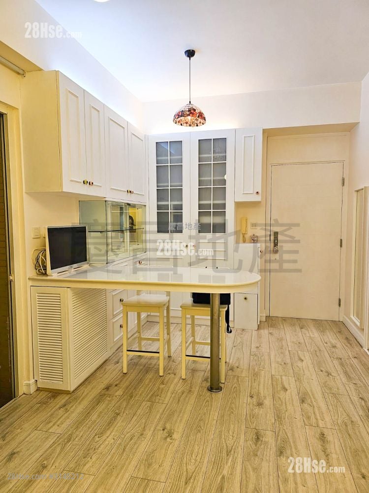 La Place De Victoria Rental 1 Bedroom , 1 Bathroom 396 ft²