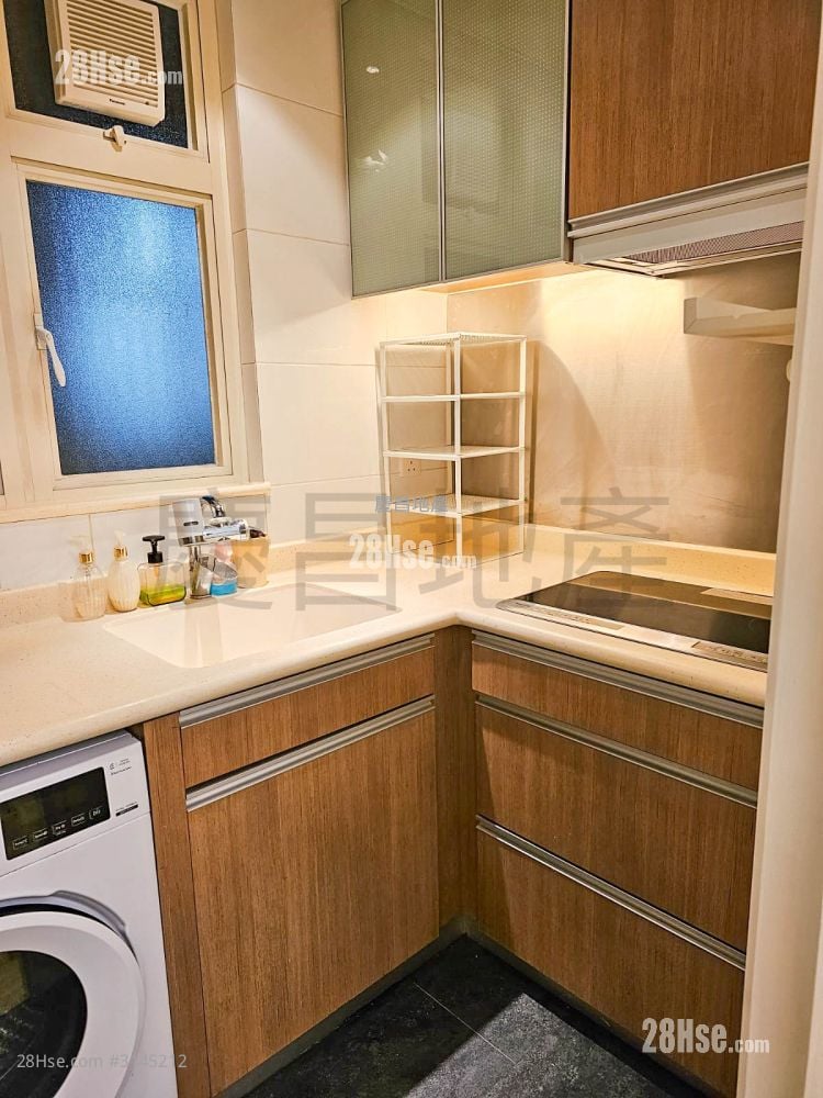 La Place De Victoria Rental 1 Bedroom , 1 Bathroom 396 ft²