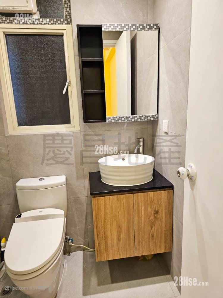 La Place De Victoria Rental 1 Bedroom , 1 Bathroom 396 ft²