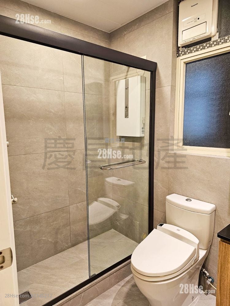 La Place De Victoria Rental 1 Bedroom , 1 Bathroom 396 ft²