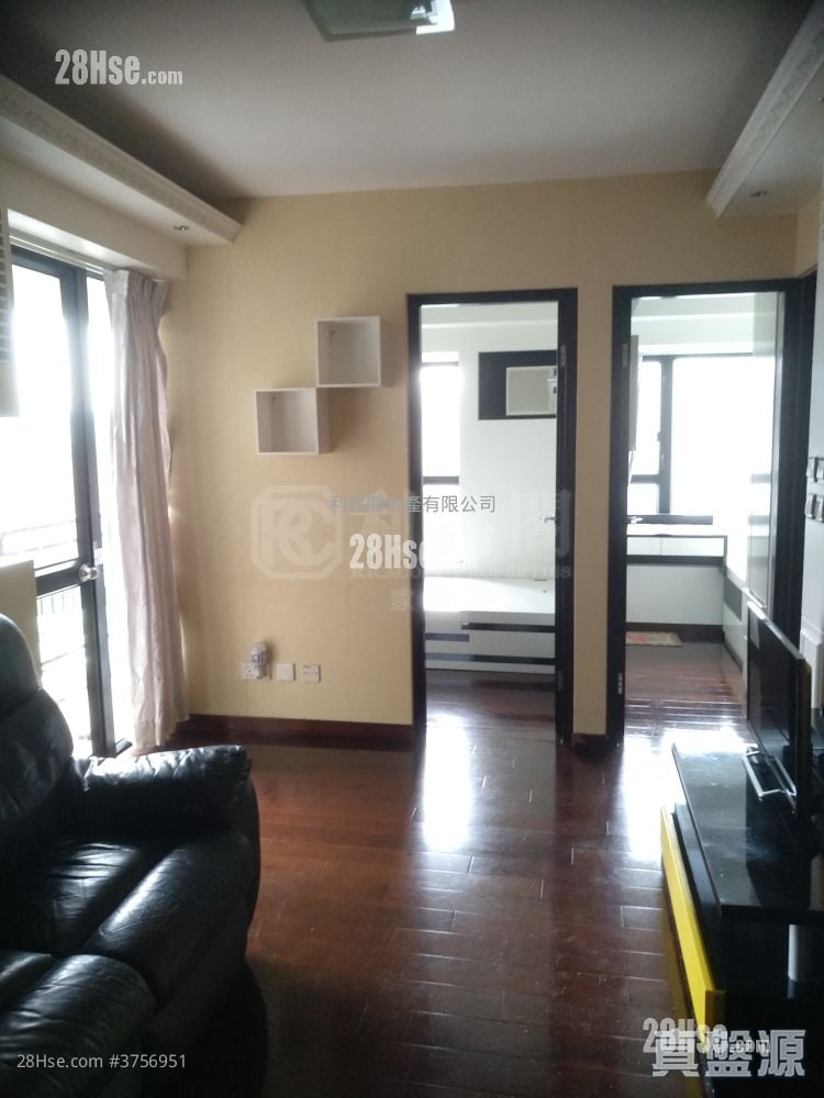 Royal Green Sell 2 Bedrooms , 1 Bathroom 376 ft²