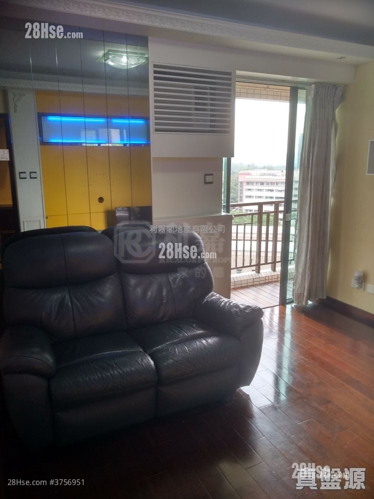 Royal Green Sell 2 Bedrooms , 1 Bathroom 376 ft²