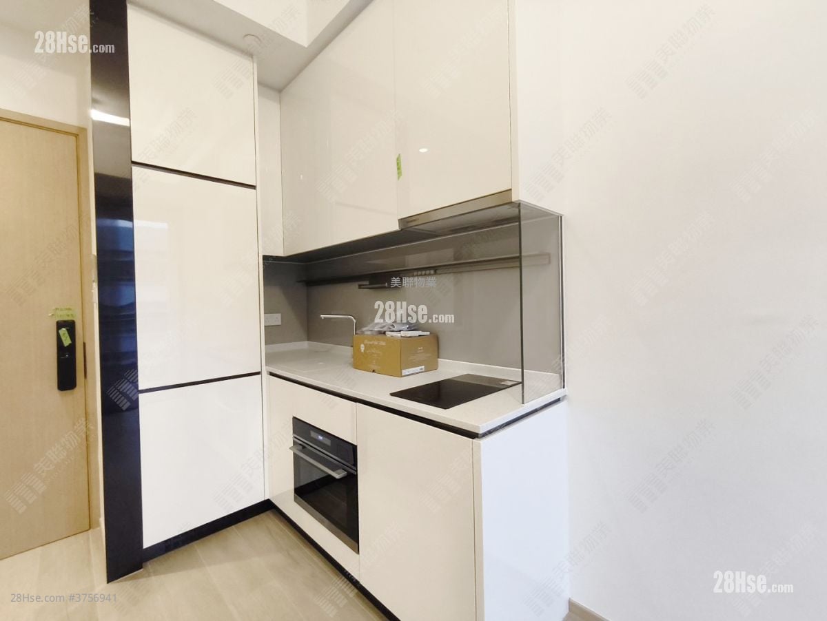 Nexus Grand Sell 1 Bedroom , 1 Bathroom 279 ft²