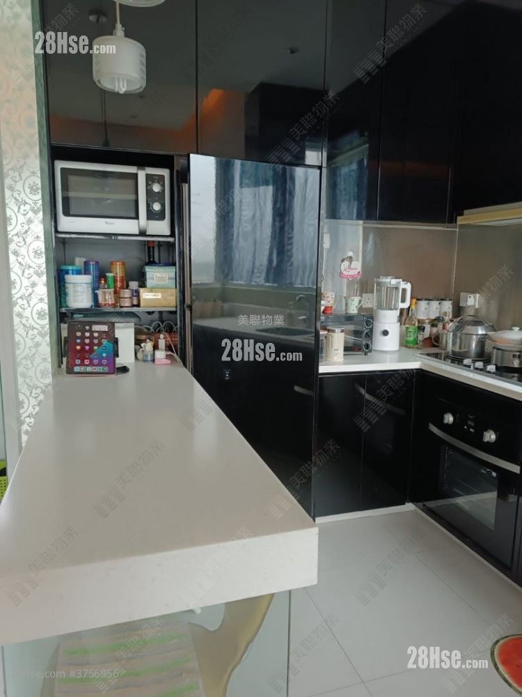 名御 售盤 3 房 , 2 浴室 738 平方呎