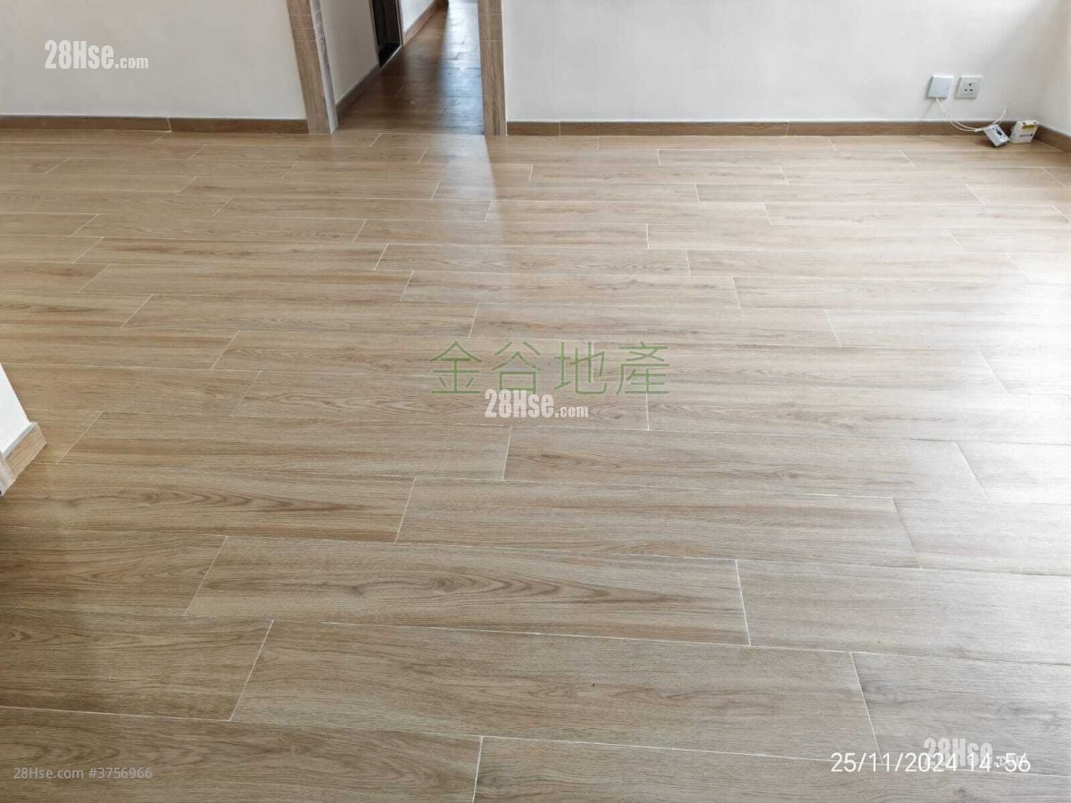 New Jade Garden Sell 3 Bedrooms , 1 Bathroom 589 ft²