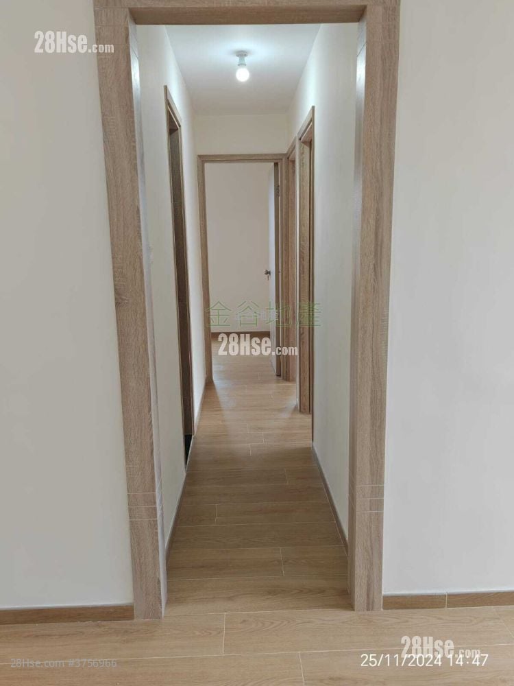 New Jade Garden Sell 3 Bedrooms , 1 Bathroom 589 ft²