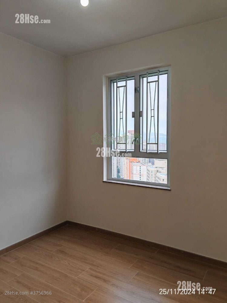 New Jade Garden Sell 3 Bedrooms , 1 Bathroom 589 ft²