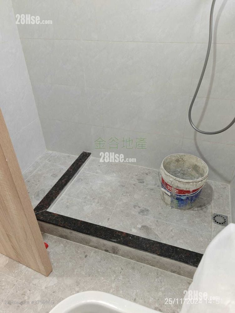 New Jade Garden Sell 3 Bedrooms , 1 Bathroom 589 ft²