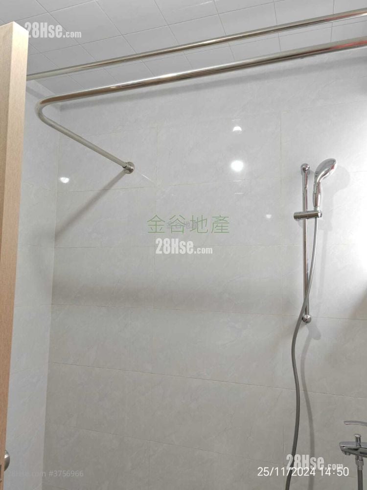 New Jade Garden Sell 3 Bedrooms , 1 Bathroom 589 ft²