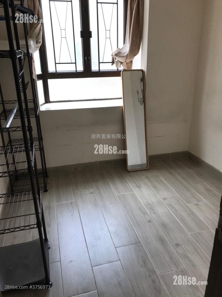 On Tai Mansion Sell 2 Bedrooms , 1 Bathroom 374 ft²