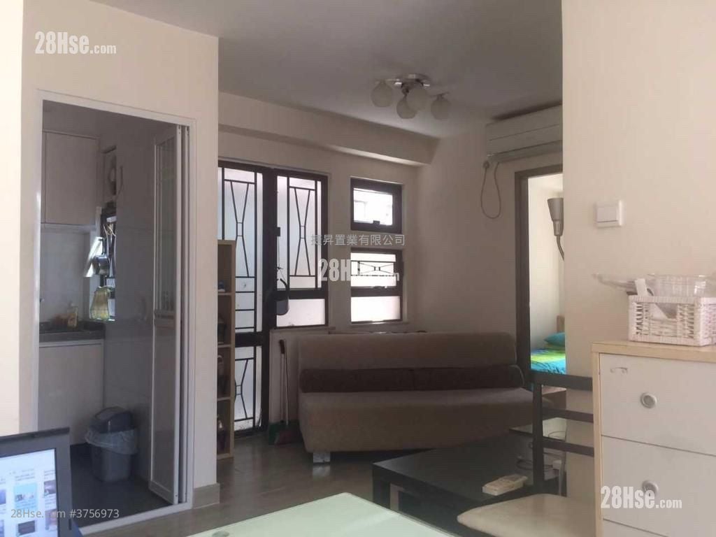 On Tai Mansion Sell 2 Bedrooms , 1 Bathroom 374 ft²