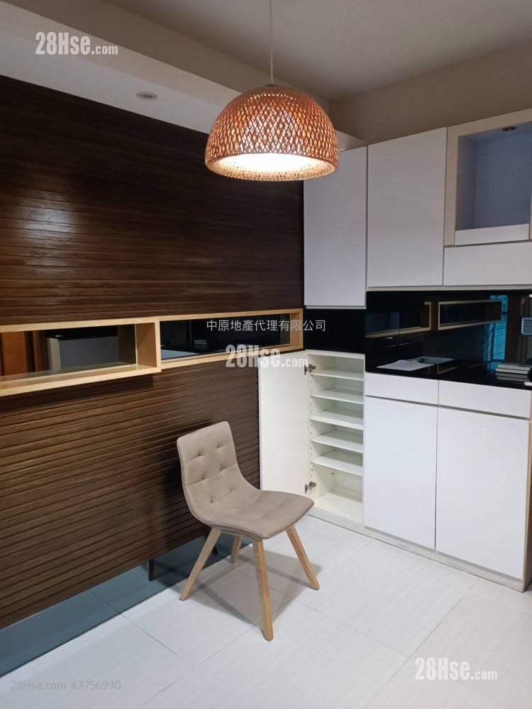 君傲灣 售盤 3 房 667 平方呎