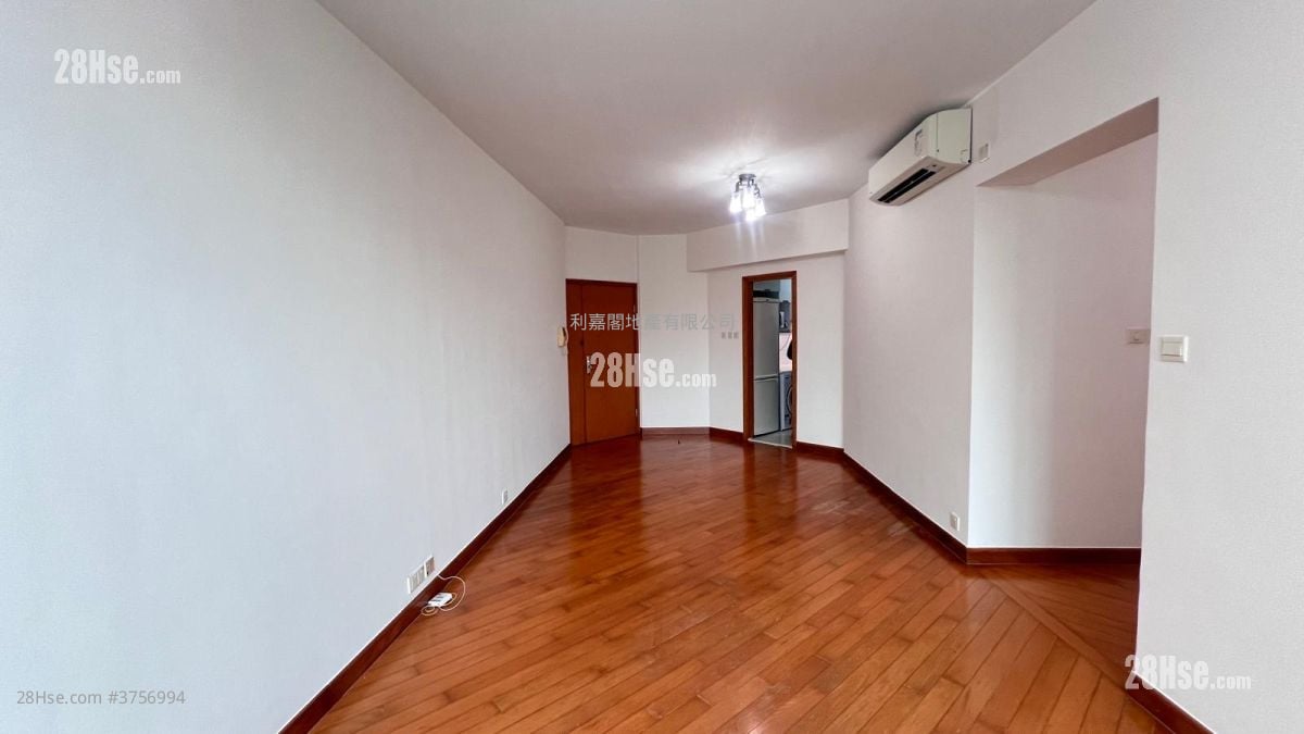 Coastal Skyline Sell 3 Bedrooms 874 ft²