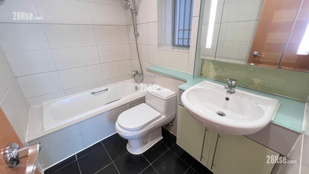 Coastal Skyline Sell 3 Bedrooms 874 ft²