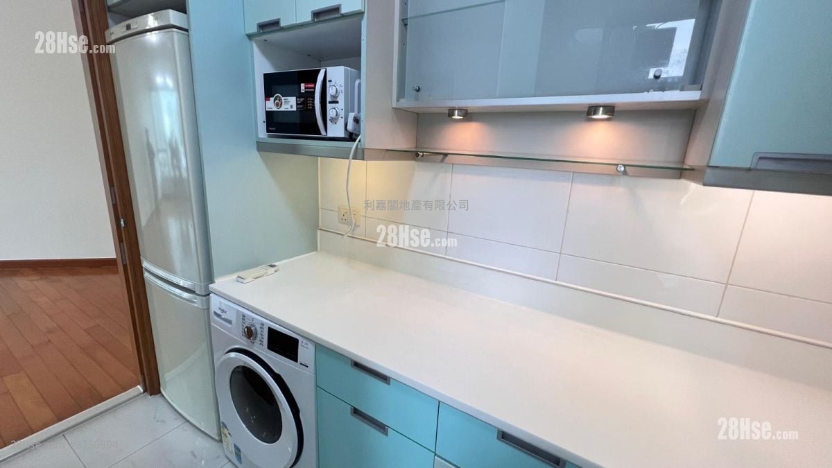 Coastal Skyline Sell 3 Bedrooms 874 ft²