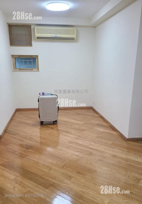 Harbour Place Sell 3 Bedrooms , 2 Bathrooms 593 ft²