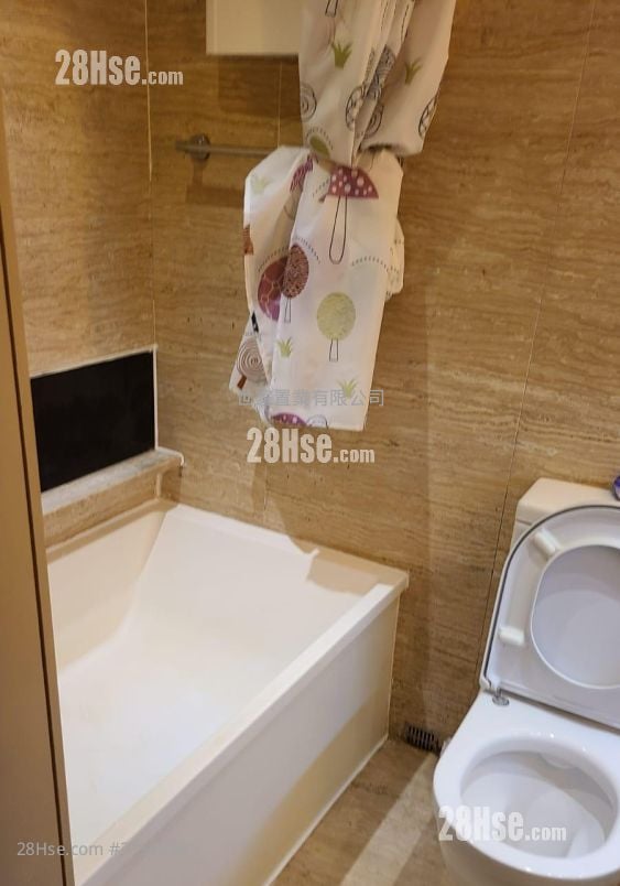 Harbour Place Sell 3 Bedrooms , 2 Bathrooms 593 ft²