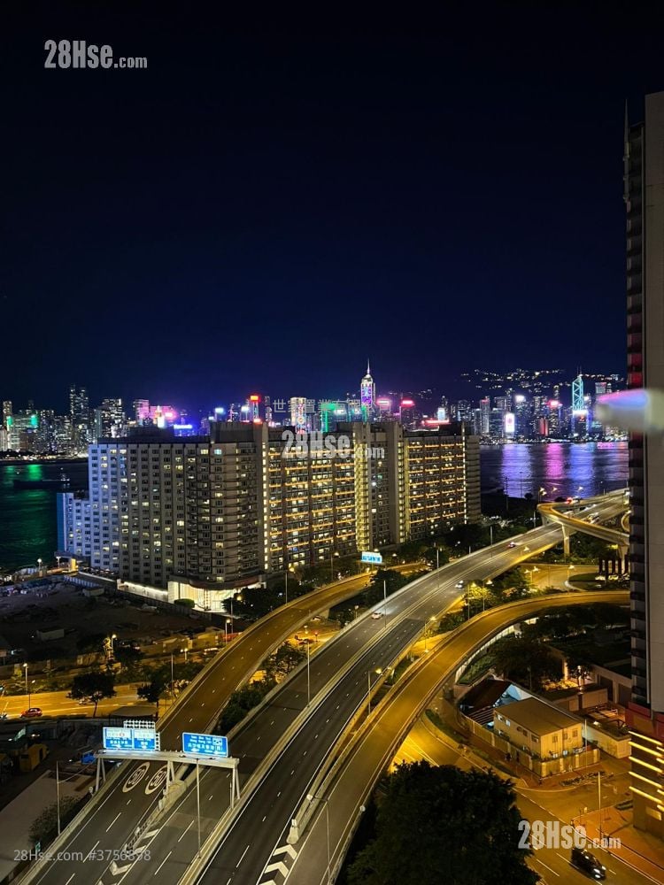 Harbour Place Sell 3 Bedrooms , 2 Bathrooms 593 ft²