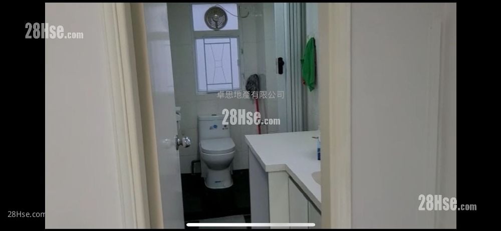 修顿商业大厦 租盘 290 平方尺