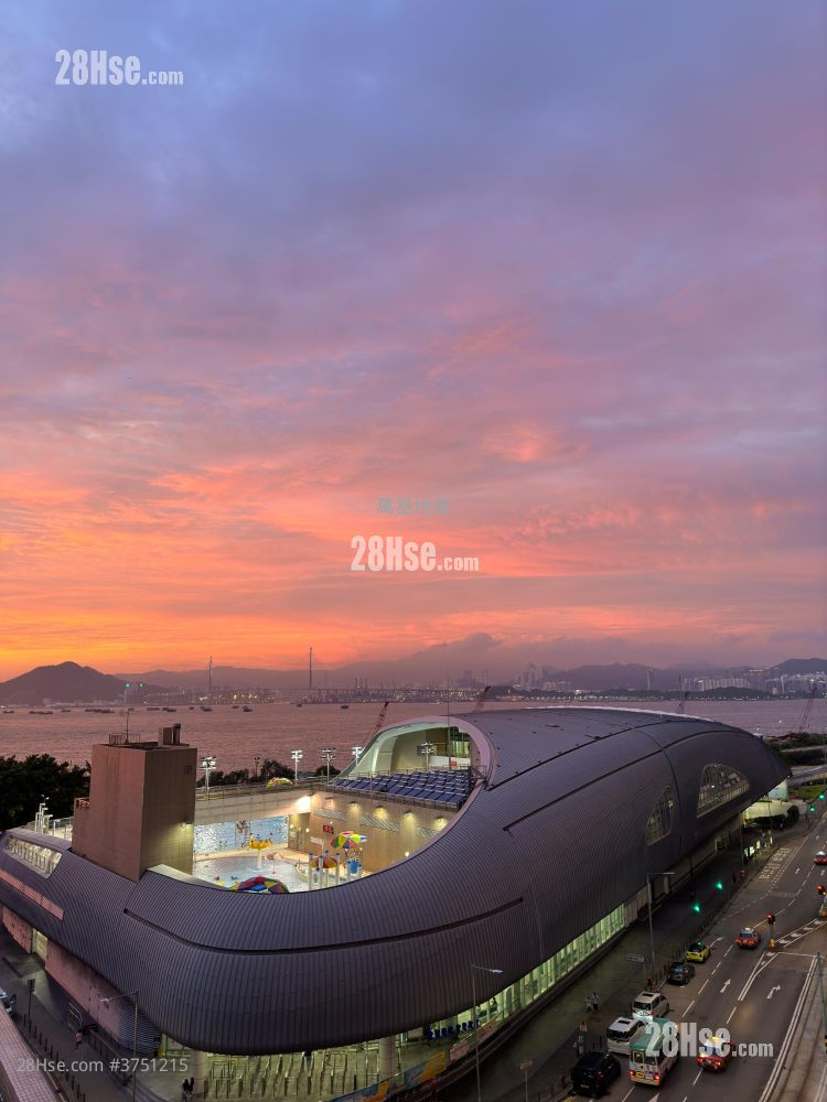 龍翔花園 售盤 3 房 , 1 浴室 425 平方呎